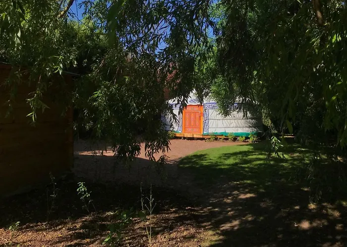 אוהל מפואר Yourte Coeur De Combray *