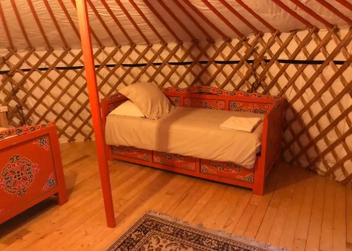 אוהל מפואר Yourte Coeur De Combray Ernes