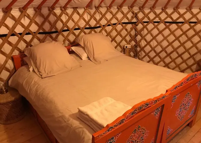 Yourte Coeur De Combray Ernes