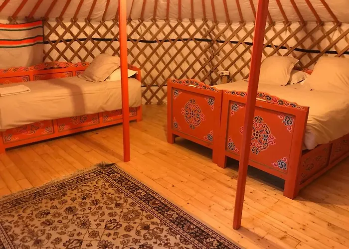 אוהל מפואר Yourte Coeur De Combray Ernes